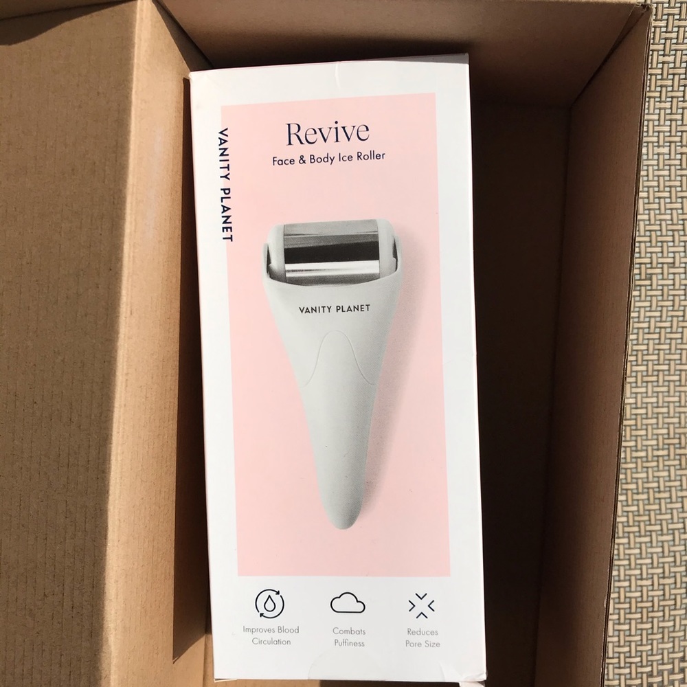 Professional Facial Ice Roller